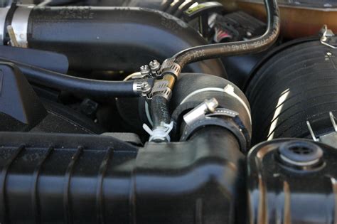 How to Quickly Repair a Cracked Radiator Hose